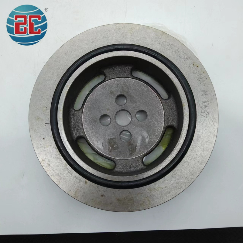 3914454 3958258 ชิ้นส่วนสึกหรอของรถขุด Torsional Vibration Damper เหมาะกับเครื่องยนต์ 6BT 6BT5.9