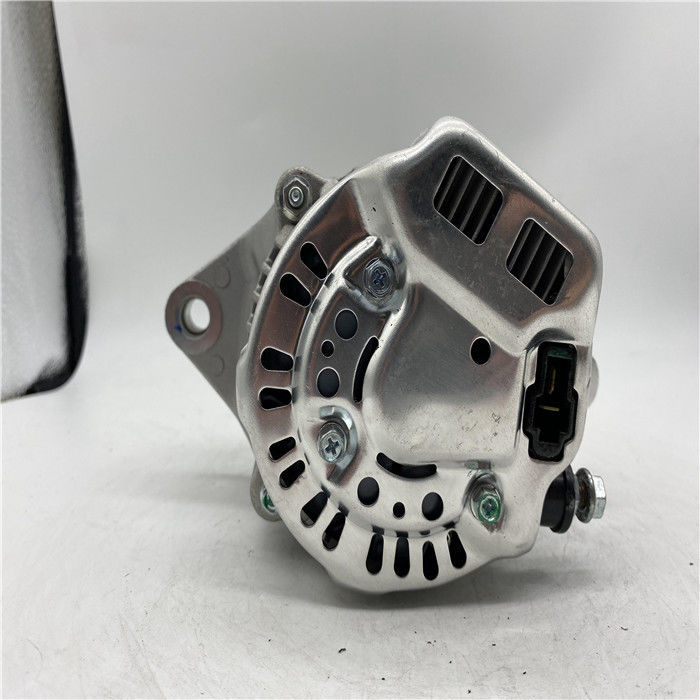 119626-77210 12 โวลต์กระแสสลับ 35A ล้อเดียวเหมาะกับรถขุด KUBOTA V2304