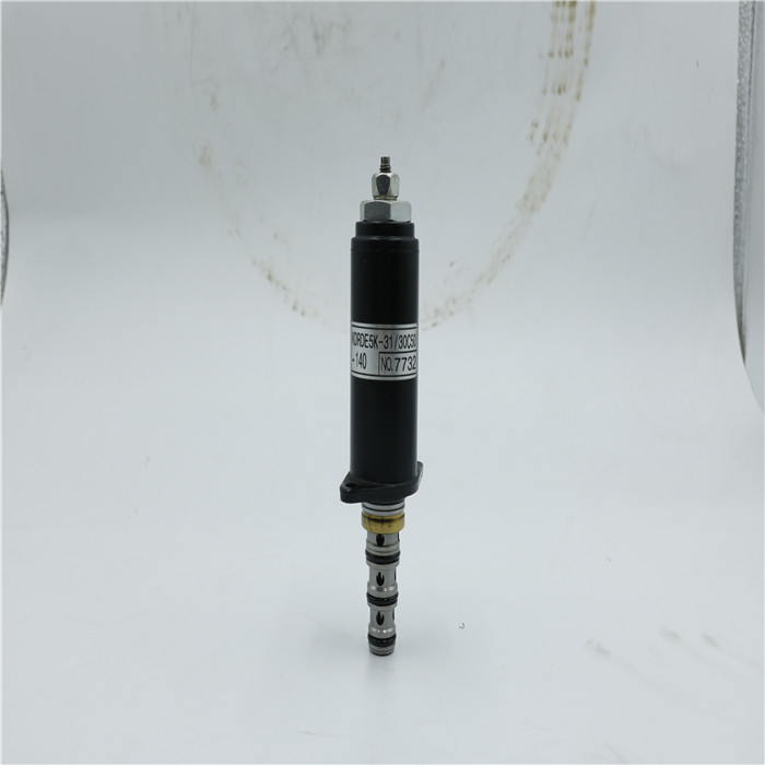 KDRDE5K-31/30C50-140 รถขุดตีนตะขาบชิ้นส่วนไฟฟ้าปั๊มไฮดรอลิกโซลินอยด์วาล์วสำหรับ Kobelco SY215